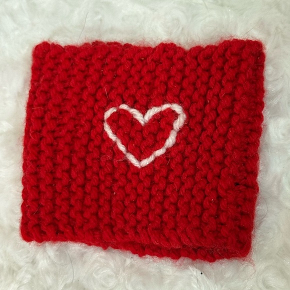 Coffee Cozy Handmade Red Knit Heart Patch - Picture 2 of 2